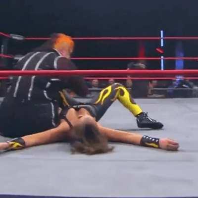 Cassie Lee getting pinned by Havok😍🤩🤩