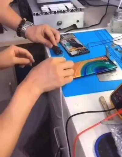 WCGR trying to charge without a regulator