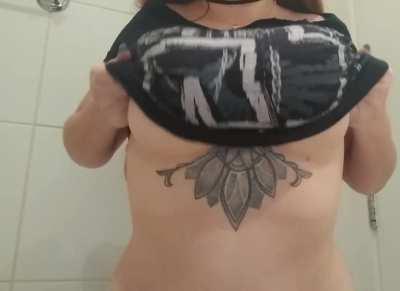 Brazilian Goth Mommy Ready For Your Cum ($5)💞 Always Available for GFE and Sexting!