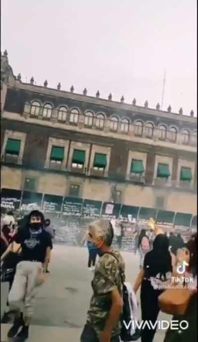 Donde estaba Gondor cuando el zócalo cayó?