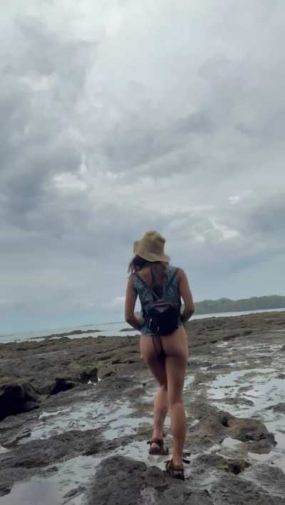 How I’m gonna walk around town today 