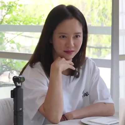 송지효 as guest on 지석진's latest youtube vid~