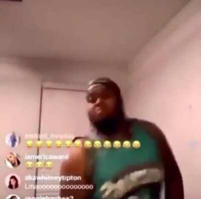 Everytime that CALLING ALL DEMONS😈😈😈 noti hit my phone