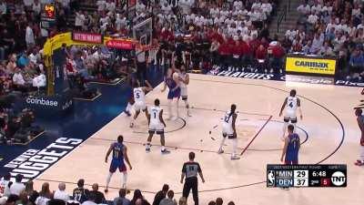 [Highlight] Jokic post moves, tips in his miss