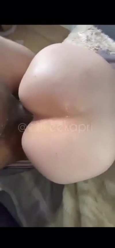 That BBC sliding in & out perfectly 🤤🤤🤤