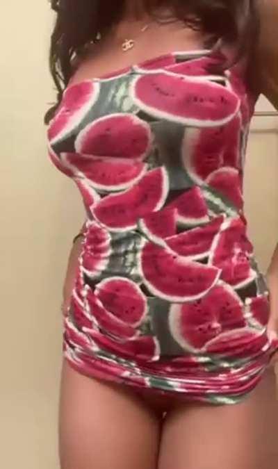 I need an older man to fuck my tits