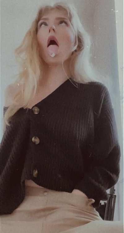 let me swallow your nut 🥺