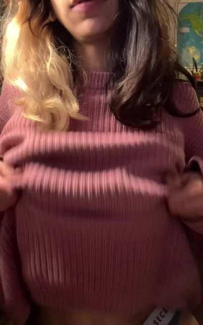 Small girly big rack ♥️ [OC]