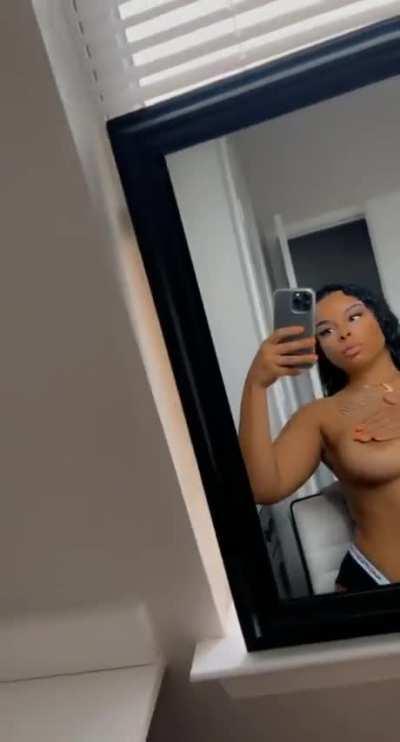 Hiii I’m Back🤤🤤 trying to make that dick explode on this tits🤤😩😪💕