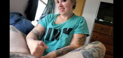 She was VERY shocked by the cumshot she worked out of me 