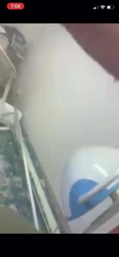Video to the pic of a woman about to give birth at the moment of the Beirut explosion