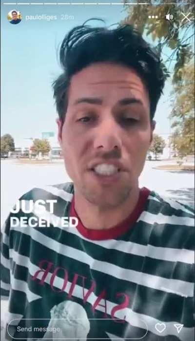 God he looks so pissed 🤣