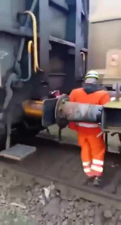 Надо очень любить свою работу, чтобы вот так вот...