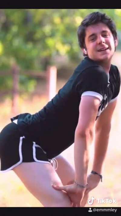 Thought I would post this TikTok for Ethan ;)