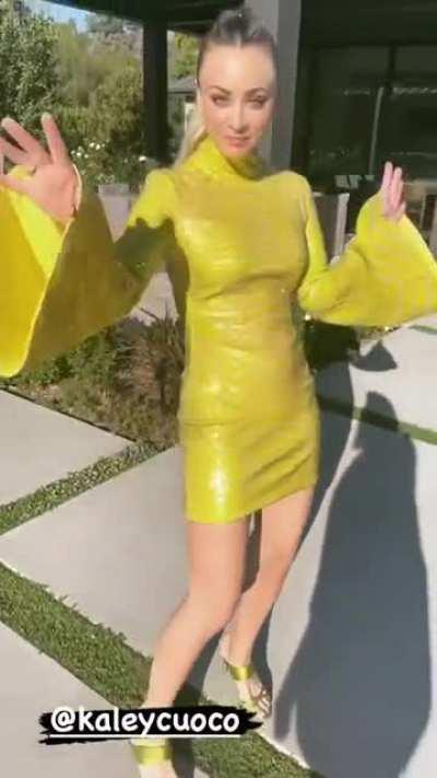 Dancing in yellow