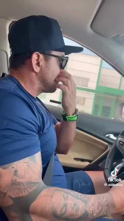 ainda bem que ele tava tranquilo 