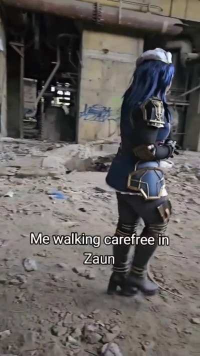 Dare to approach this cupcake? 🧁 ft. ShappiWorkshop 