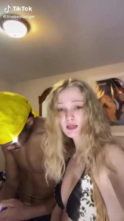 She's about that SNOWBUNNY LIFE🔥😈🔥