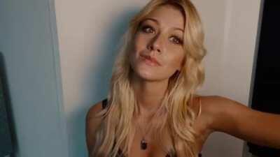 Annoying sound, but hey, at least she's good looking