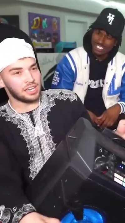 That clap at the end 💀