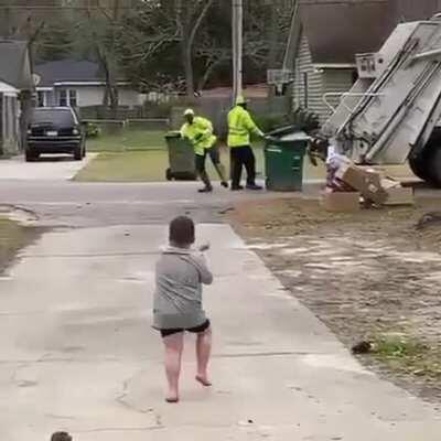 A 4-year-old and a sanitation worker are serving up some moves in South Carolina. 🕺🏾☺️