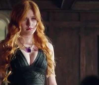 Even Katherine McNamara is surprised at her own cleavage 😍😍