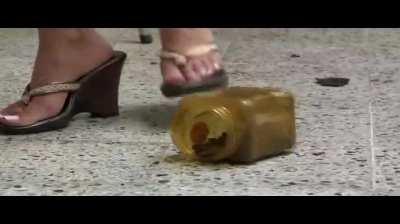 LCG - Juliana roaches crush