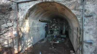 Dudes playing with a WWII 88. I'm so jealous rn