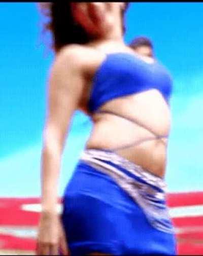 Samantha hot🤤🤤💦imagine giving her hardcore in that dress