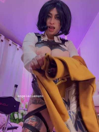 Are You Into Thick Cosplay Girls?