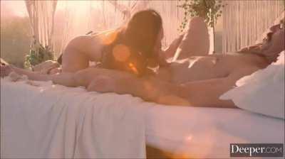 Kelsi Monroe - That Thing Around Your Neck