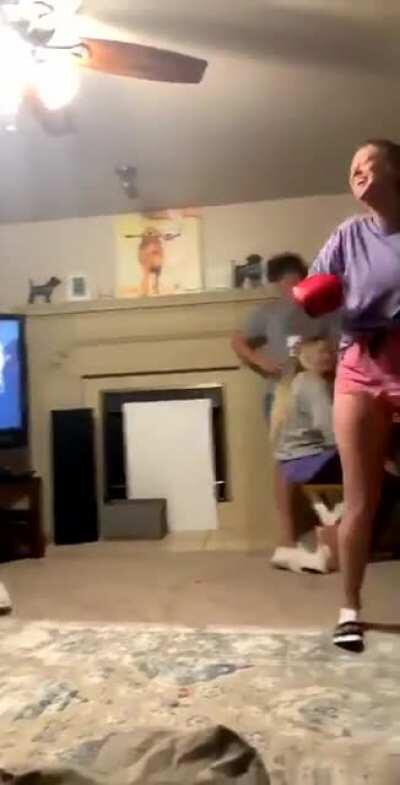 HMC While I pretend to fight