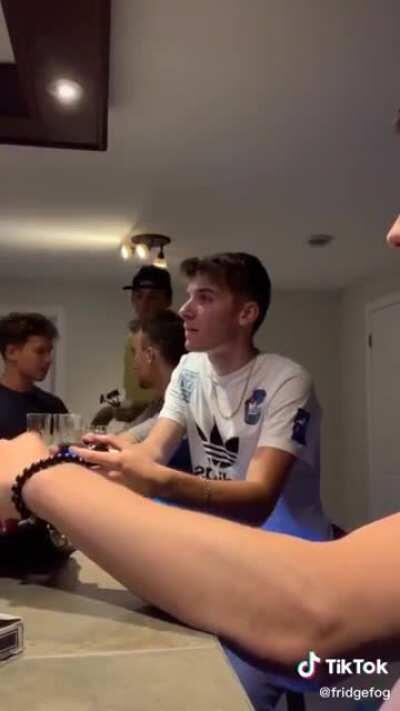 I hope this is not a repost bc it made me laugh a lot