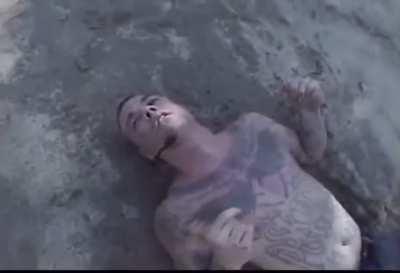 A classic felony fight - Brutal!!!!!!