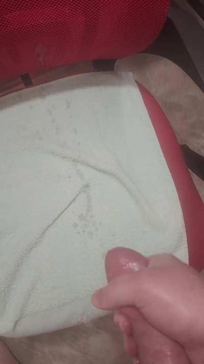 Shooting potent seed, not even my biggest load 💦