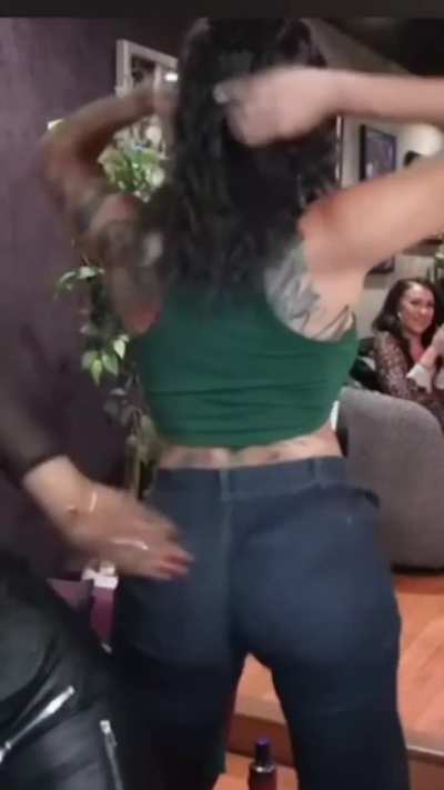 Barbie was outside last night 🍑