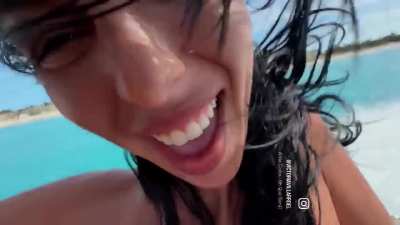 I’m on a BOAT - Victoria