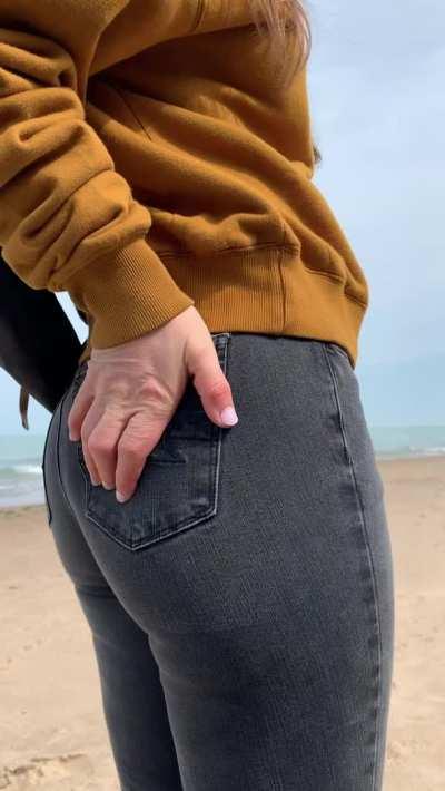 Do you think I look cute as fuck in this video?