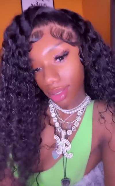 damnnn kari😩😩😩🥺🥺