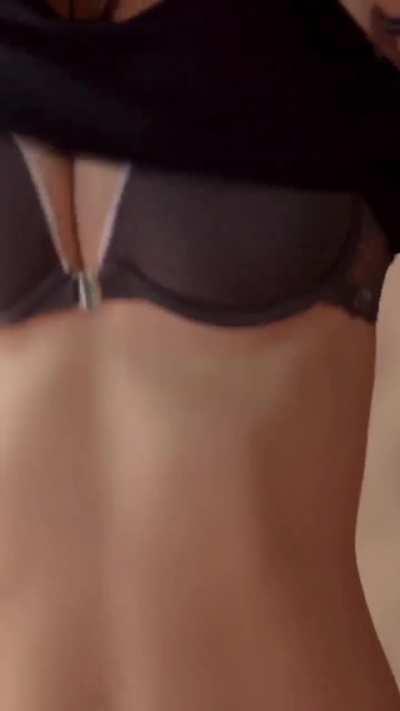 Hot Paulina Gaitan💚🔥🔥