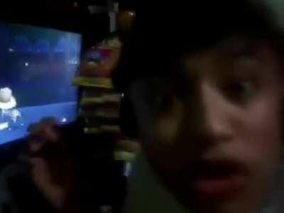 Aquí p jugando mi Madagascar