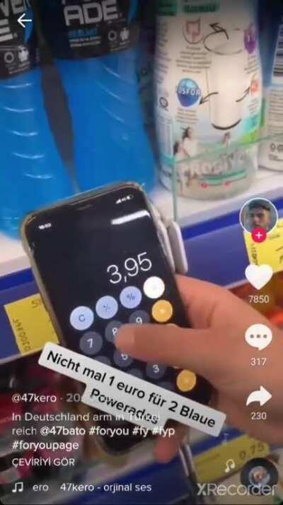 Türklerin en aşağılık versiyonu olan alamancılar bile bize svihs çekmeye başlamış. 4'ü 8'e kafasından bölemeyen homo neanderthaller bile bizimle dalga geçiyor. Burada yaşamasam ben de gülerdim fakat bu gelişmemiş yaşam formlarının dalga geçmesi insanın on