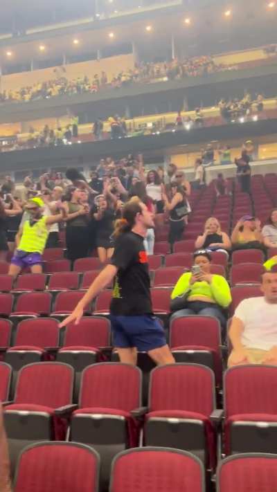 Sweat tour (Chicago)