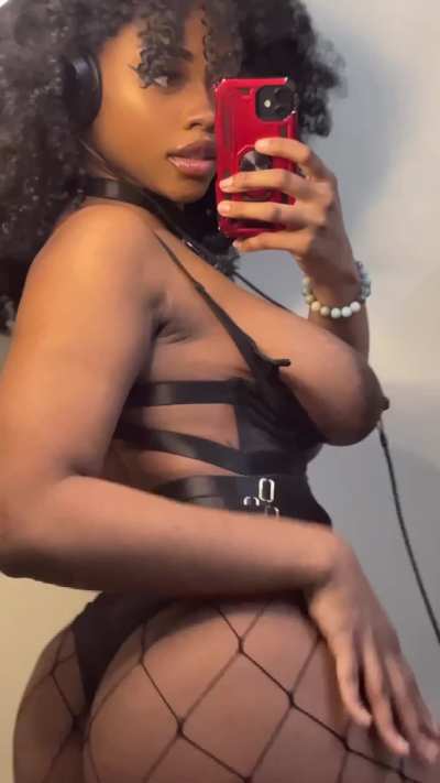 feeling naughty and ready for you to fill me up