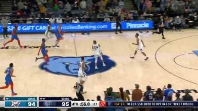 [Highlight] Josh Giddey hits the go ahead bucket with 50 seconds remaining. He's up to 18/5/11 for the game.