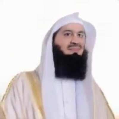 mufti menk speking animee?? 😳😳😳😳