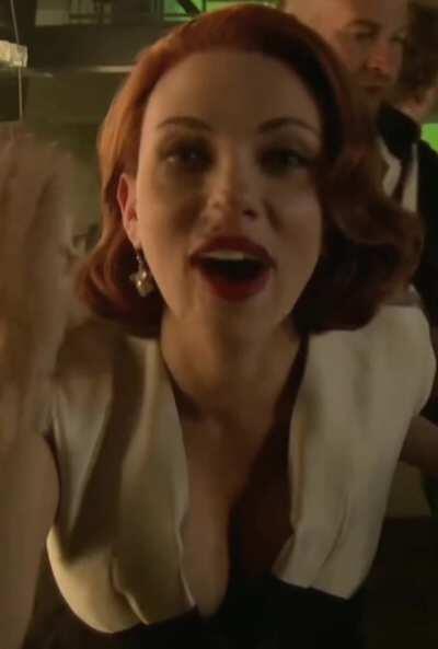 Mommy Scarlett Johansson is tired of giving hints to her dumb little boys and gets straight to the point