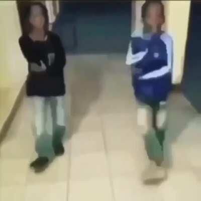 Not goin cap Bruce put me on he still a bitch and his nose look like a lawnmower but he put me on glooks light bulb head ass nigga