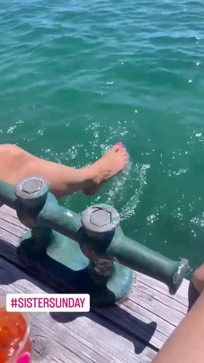 Nikki & Brie Garcia (Bella)