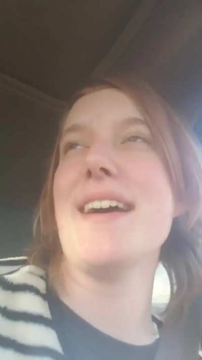 I genuinely only remember the melody of this song so I hummed/sung(??) it. Any help lol